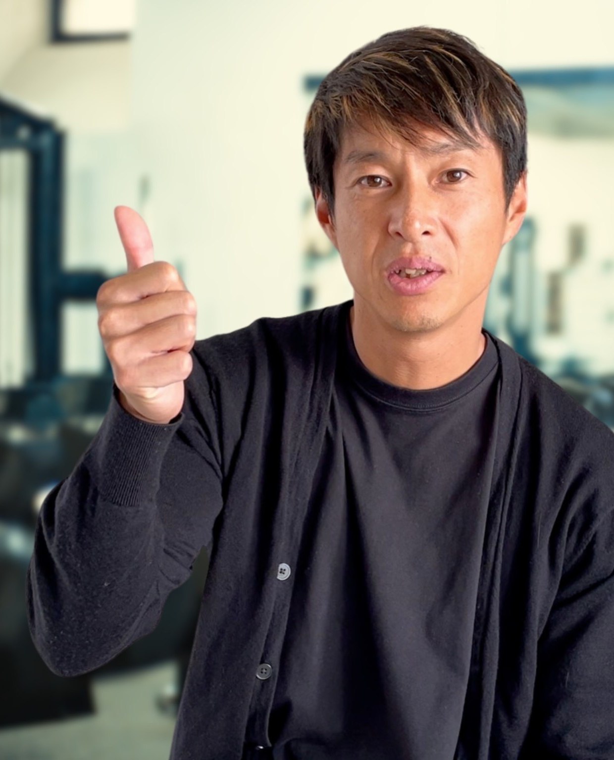 代表取締役 新貝 篤司